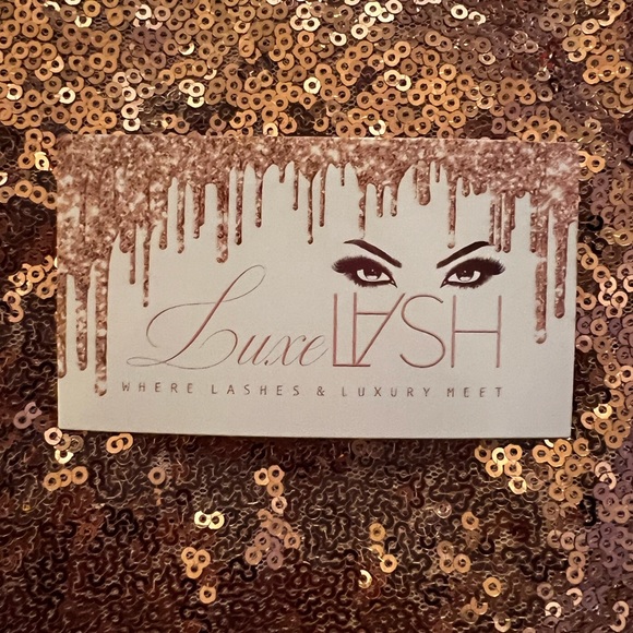 ✨ Luxe Lash✨ - Picture 4 of 5